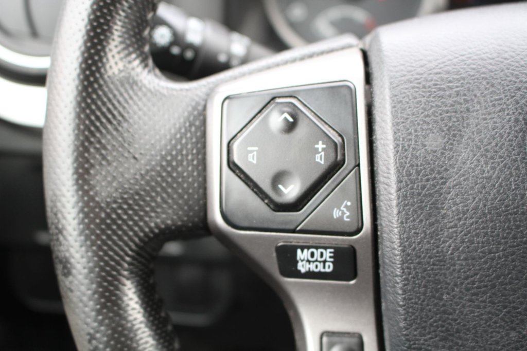 2016 Toyota Tacoma SR5 in , Quebec - 12 - w1024h768px