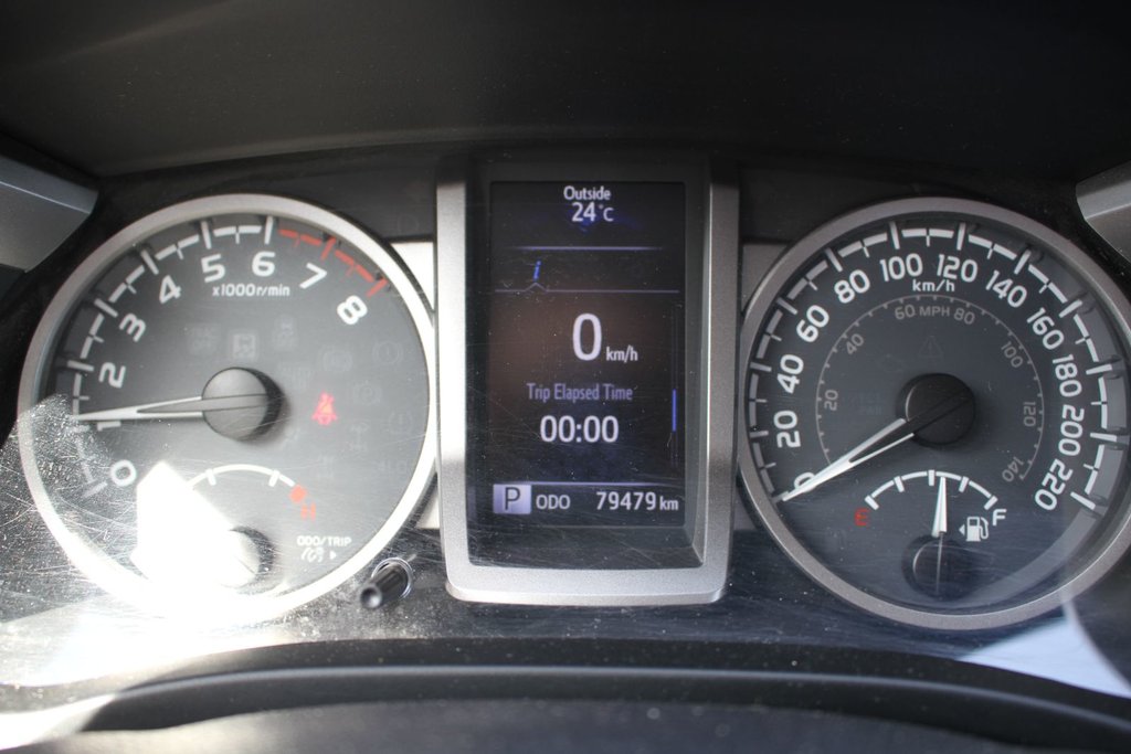 Toyota Tacoma SR5 2016 à , Québec - 11 - w1024h768px