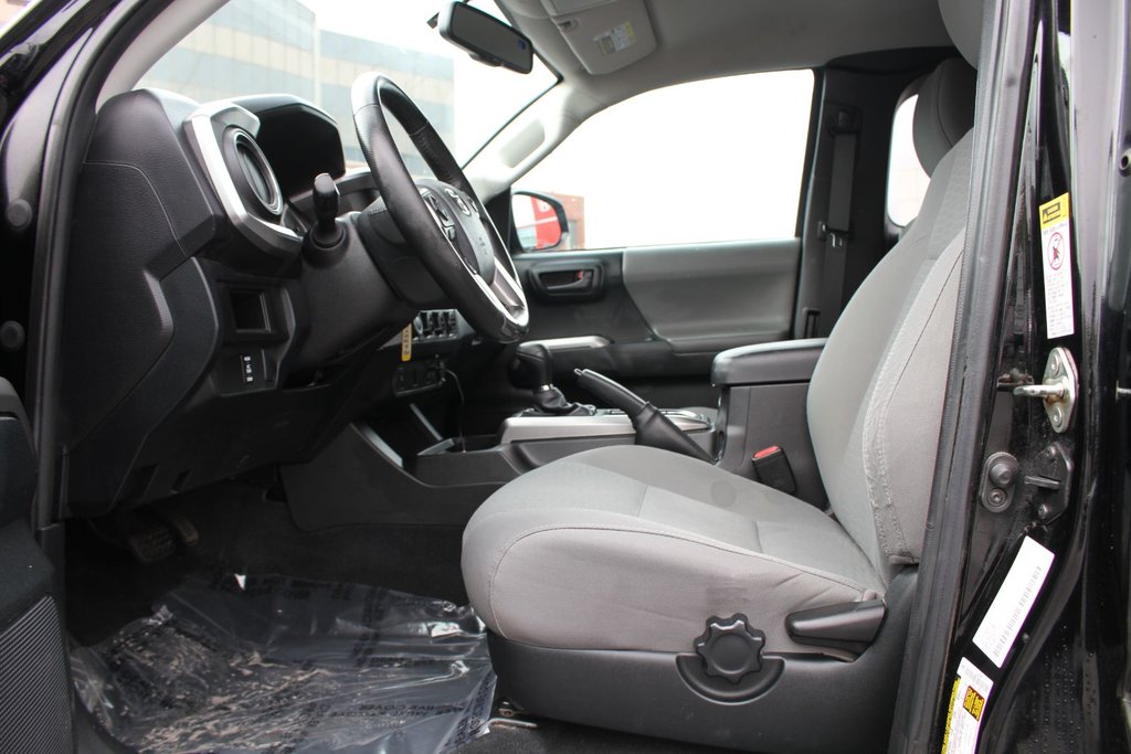 2016 Toyota Tacoma SR5 in , Quebec - 8 - w1024h768px