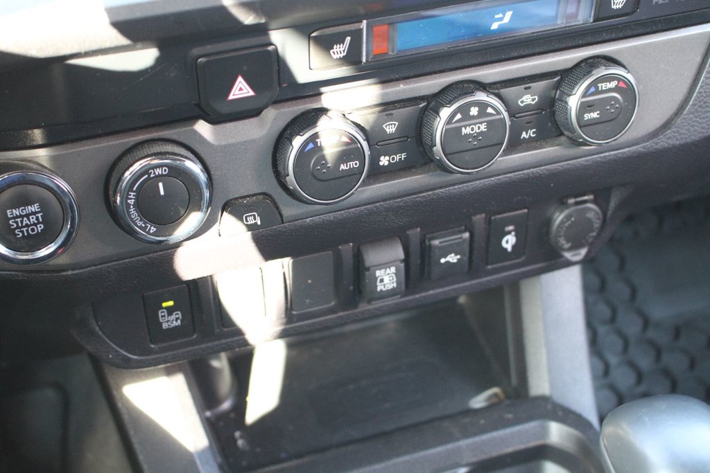 2023 Toyota Tacoma TRD OFF-ROAD in Gatineau, Quebec - 16 - w1024h768px