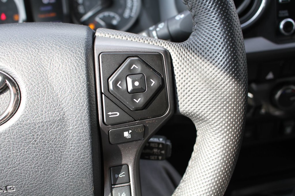 2023 Toyota Tacoma TRD OFF-ROAD in , Quebec - 15 - w1024h768px