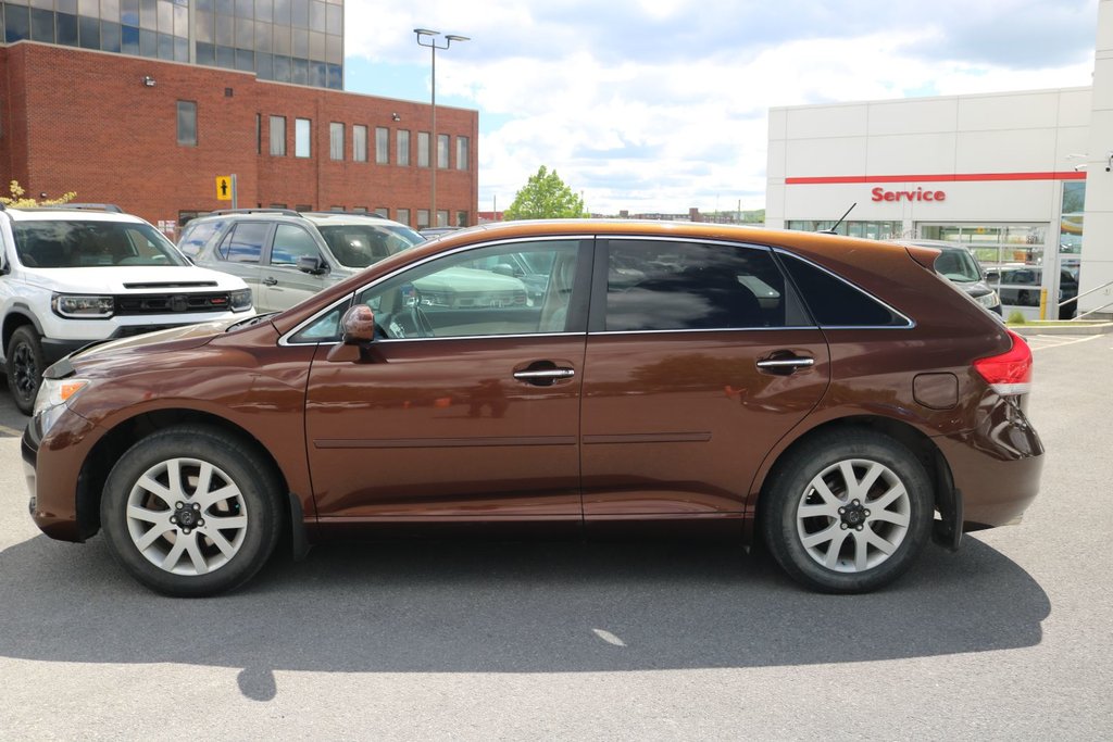 2011 Toyota Venza AWD in Montréal, Quebec - 2 - w1024h768px