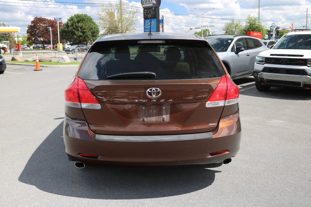 2011 Toyota Venza AWD in Montréal, Quebec - 4 - w1024h768px