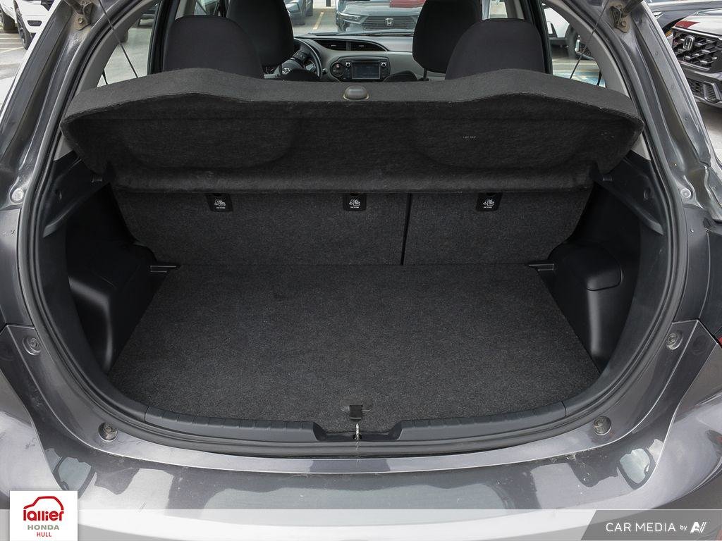2019 Toyota Yaris Hatchback LE in , Quebec - 11 - w1024h768px