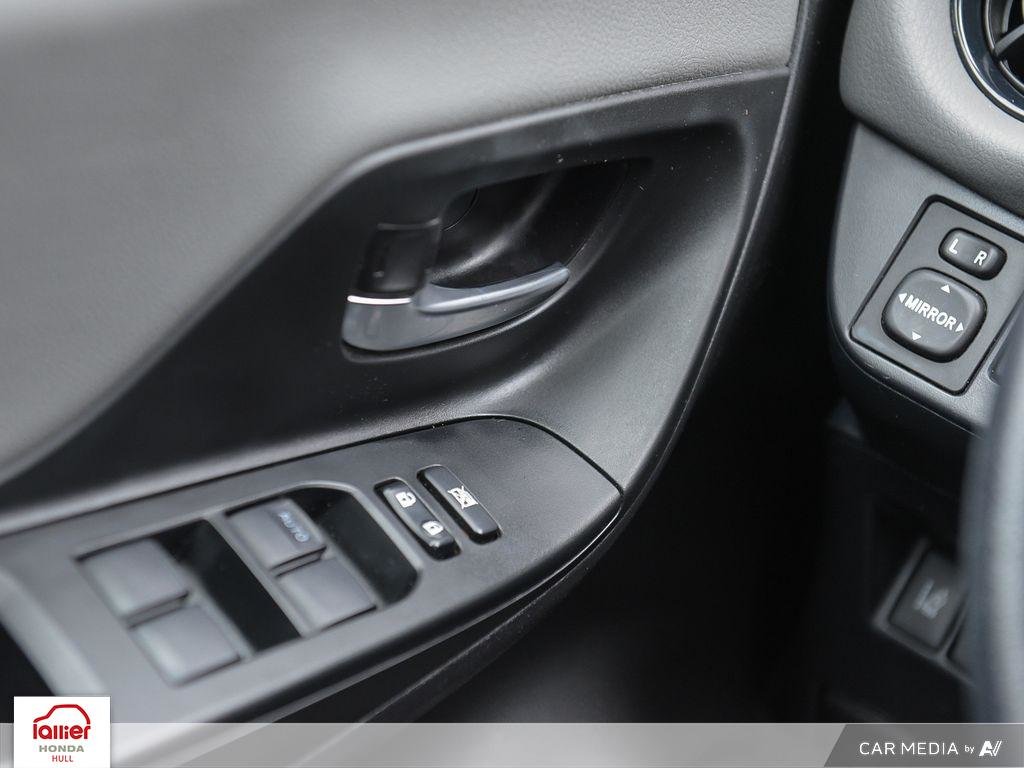 2019 Toyota Yaris Hatchback LE in , Quebec - 17 - w1024h768px