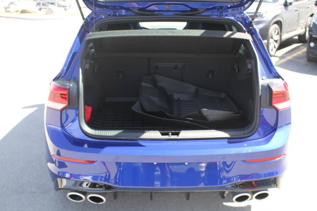 2024  Golf R DSG | PANORAMIC ROOF | MUDDY BUDDY MATS in Gatineau, Quebec - 29 - w1024h768px