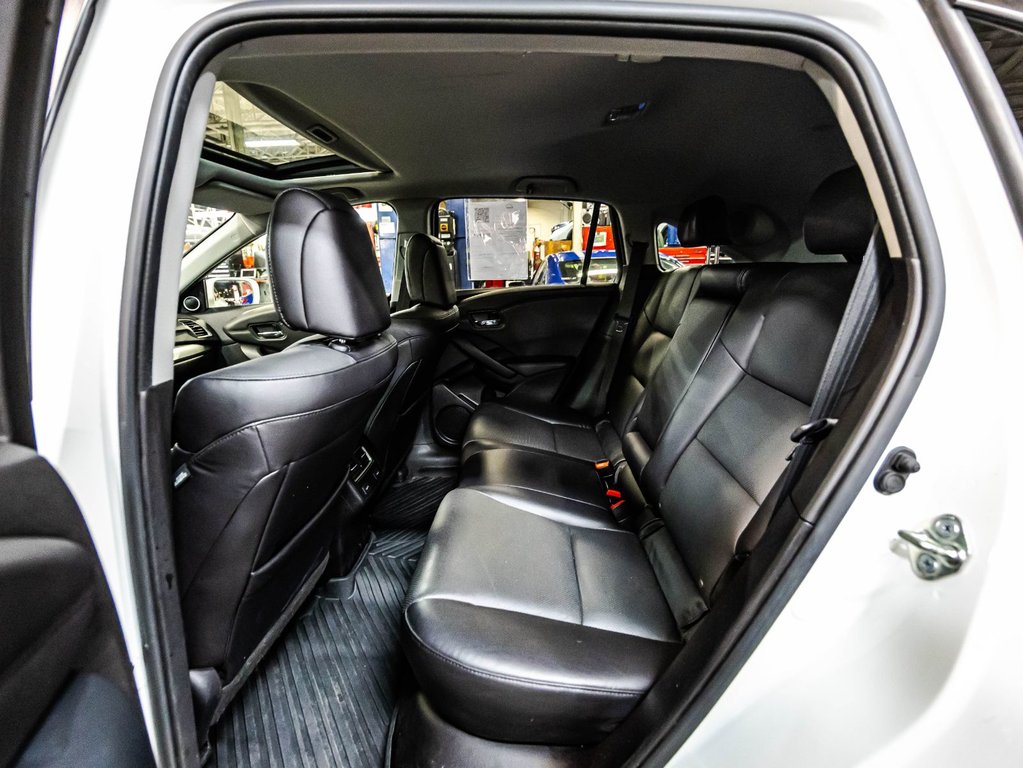 2017 Acura RDX TECH PACK in Montréal, Quebec - 14 - w1024h768px