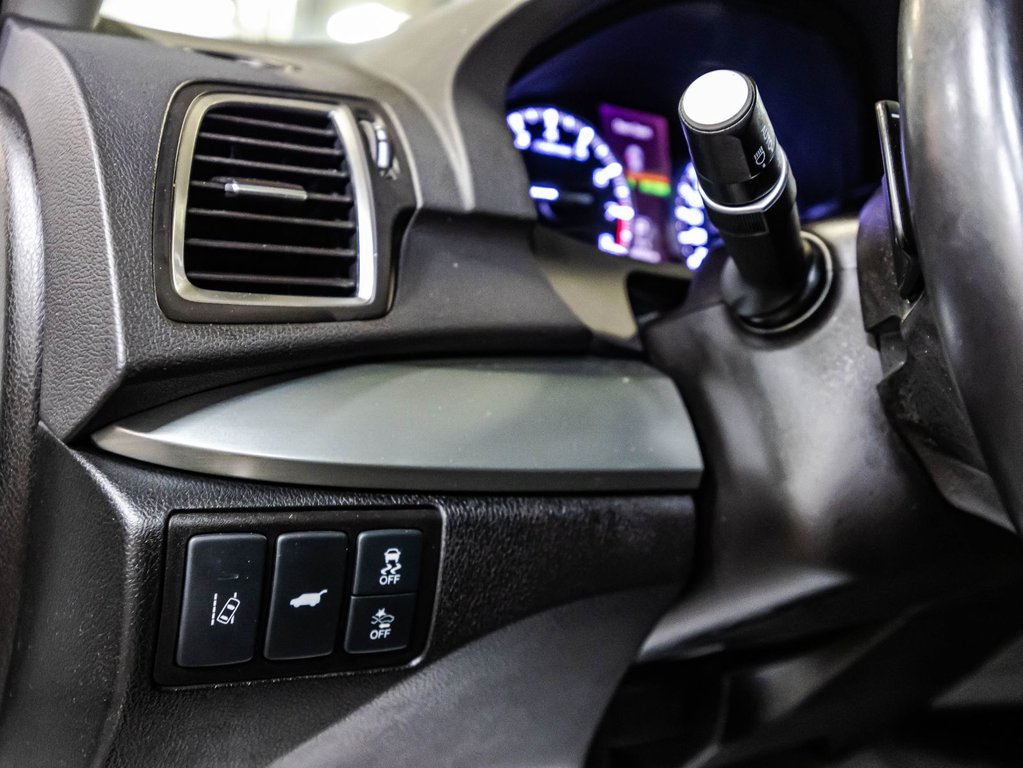 2017 Acura RDX TECH PACK in Montréal, Quebec - 23 - w1024h768px