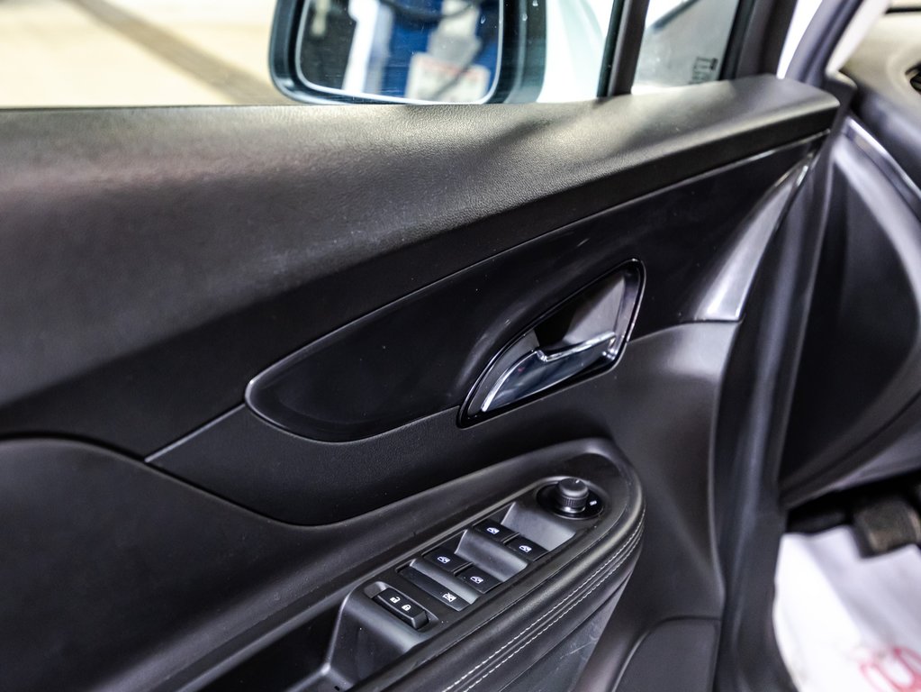 Buick Encore Preferred 2021 à , Québec - 12 - w1024h768px