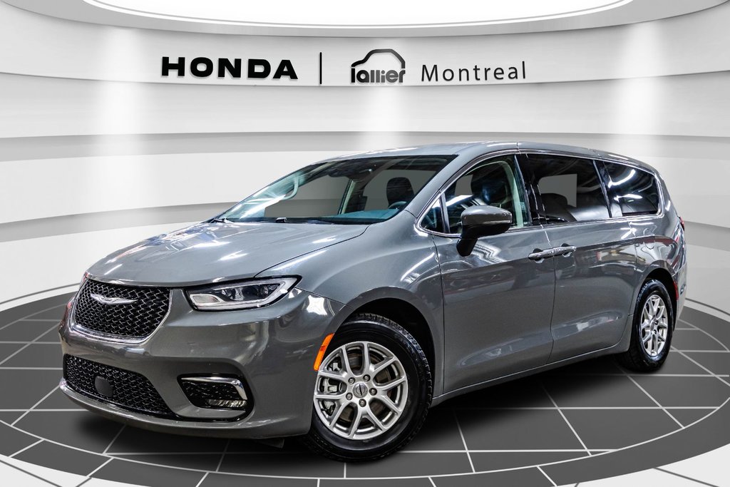 Pacifica Touring L 2023 à Montréal, Québec - 1 - w1024h768px