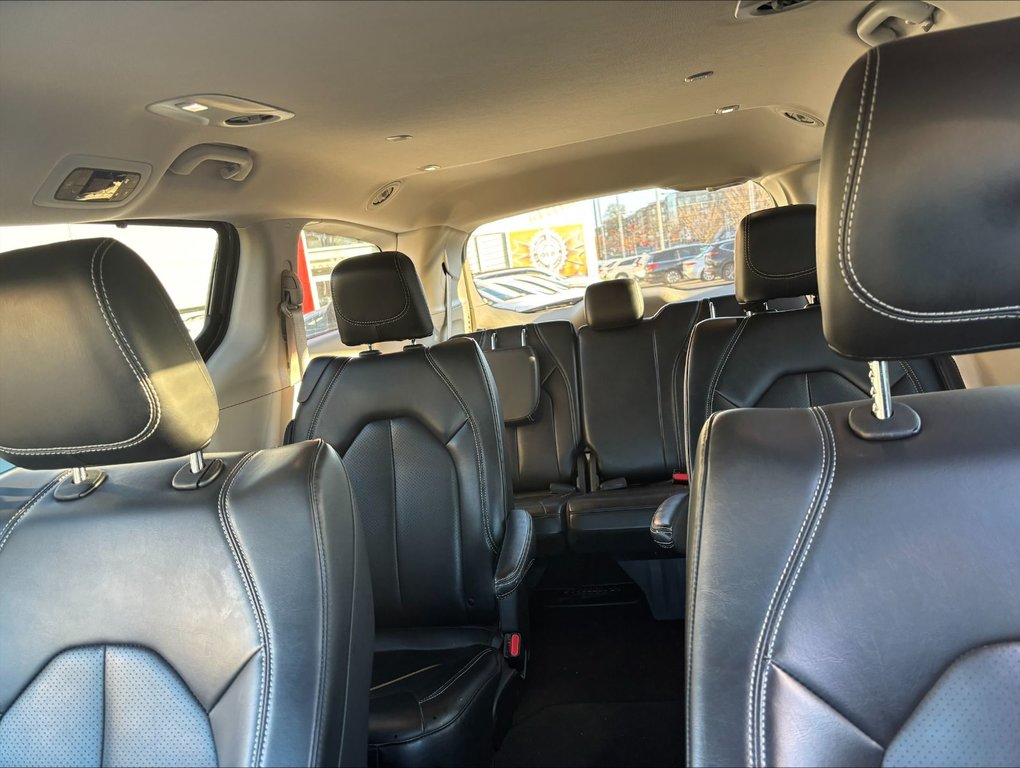 Pacifica Touring L 2023 à Montréal, Québec - 7 - w1024h768px