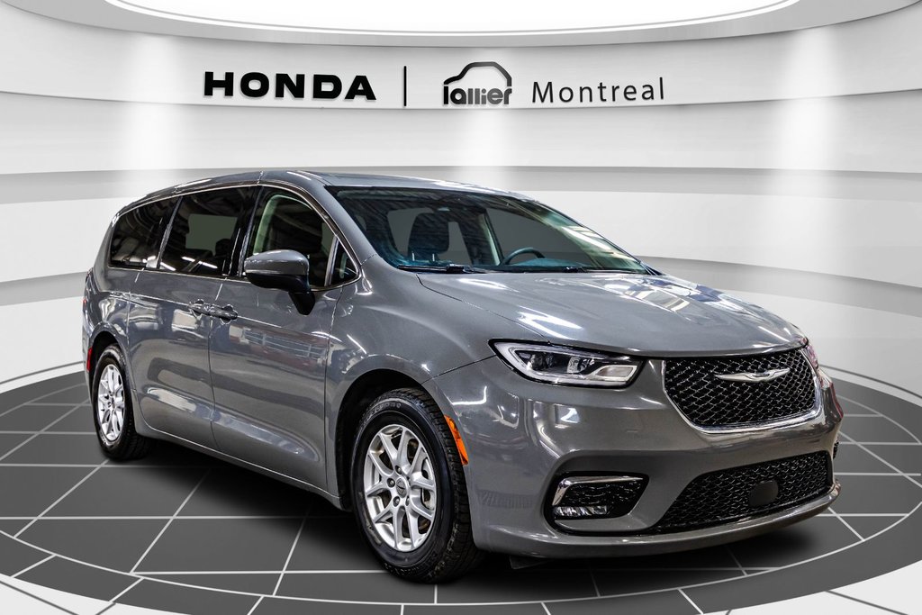 Pacifica Touring L 2023 à Montréal, Québec - 9 - w1024h768px