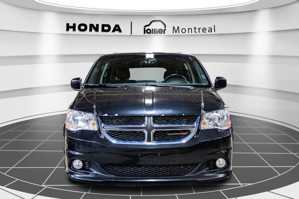 2017 Dodge Grand Caravan SXT Premium Plus in , Quebec - 2 - w1024h768px