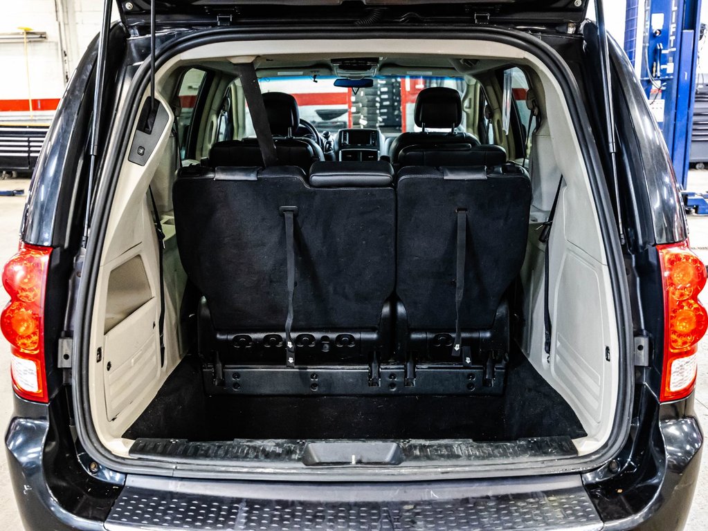 Dodge Grand Caravan Crew Plus 2017 à , Québec - 16 - w1024h768px