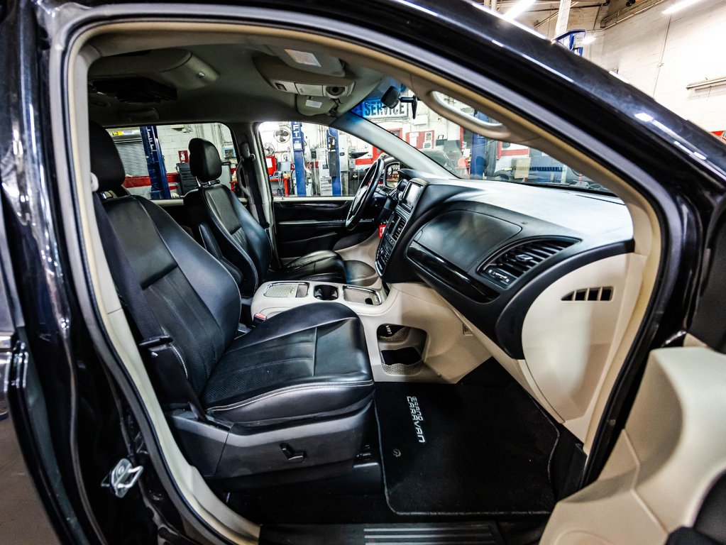 Dodge Grand Caravan Crew Plus 2017 à , Québec - 19 - w1024h768px