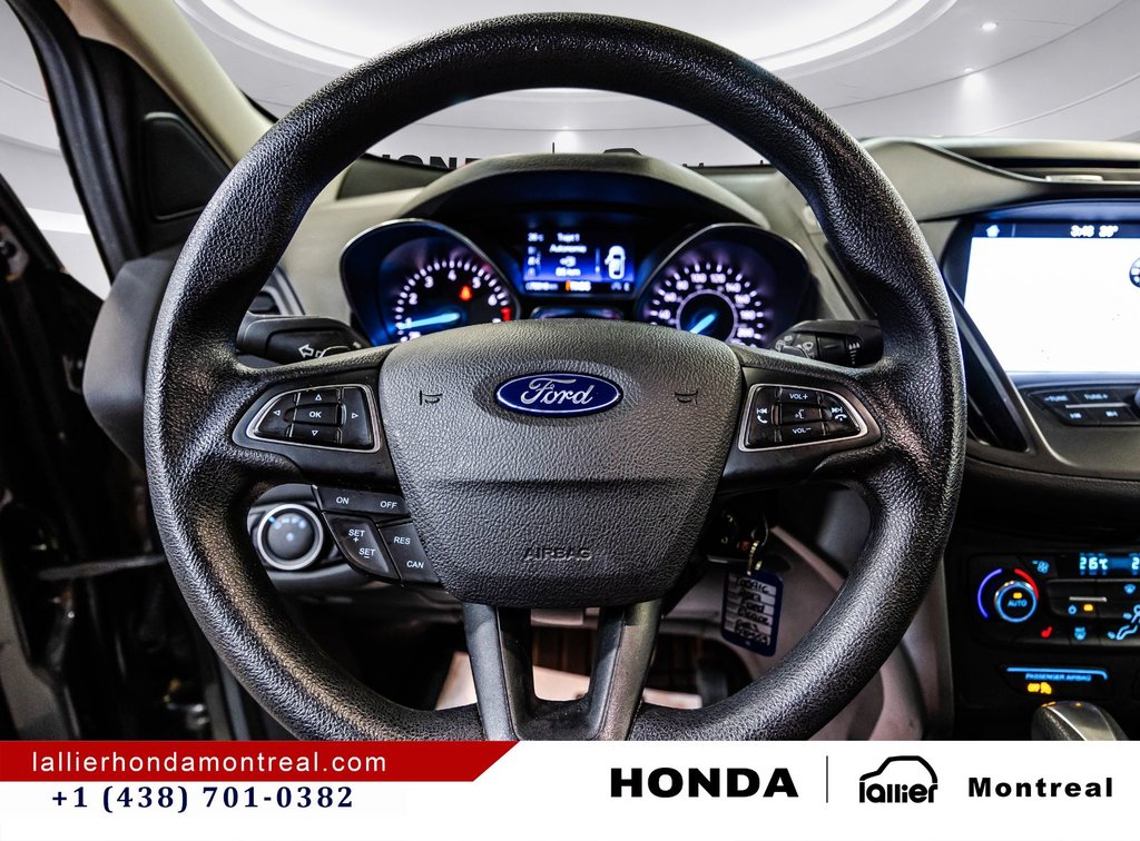 2017 Ford Escape SE in Montréal, Quebec - 21 - w1024h768px