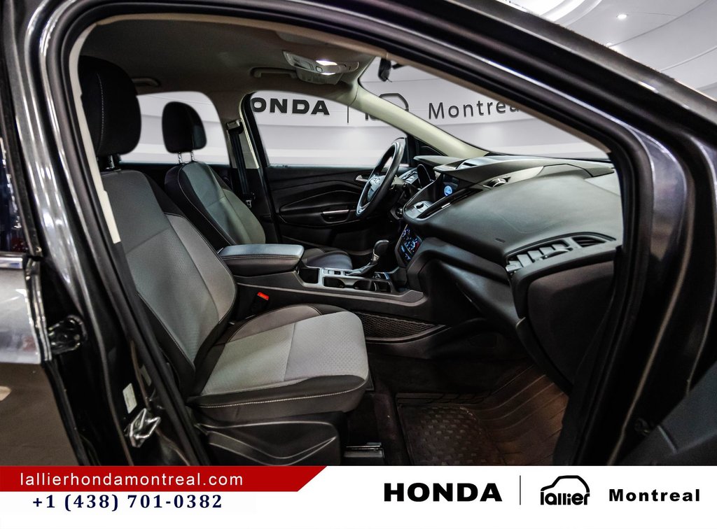 2017 Ford Escape SE in Montréal, Quebec - 17 - w1024h768px