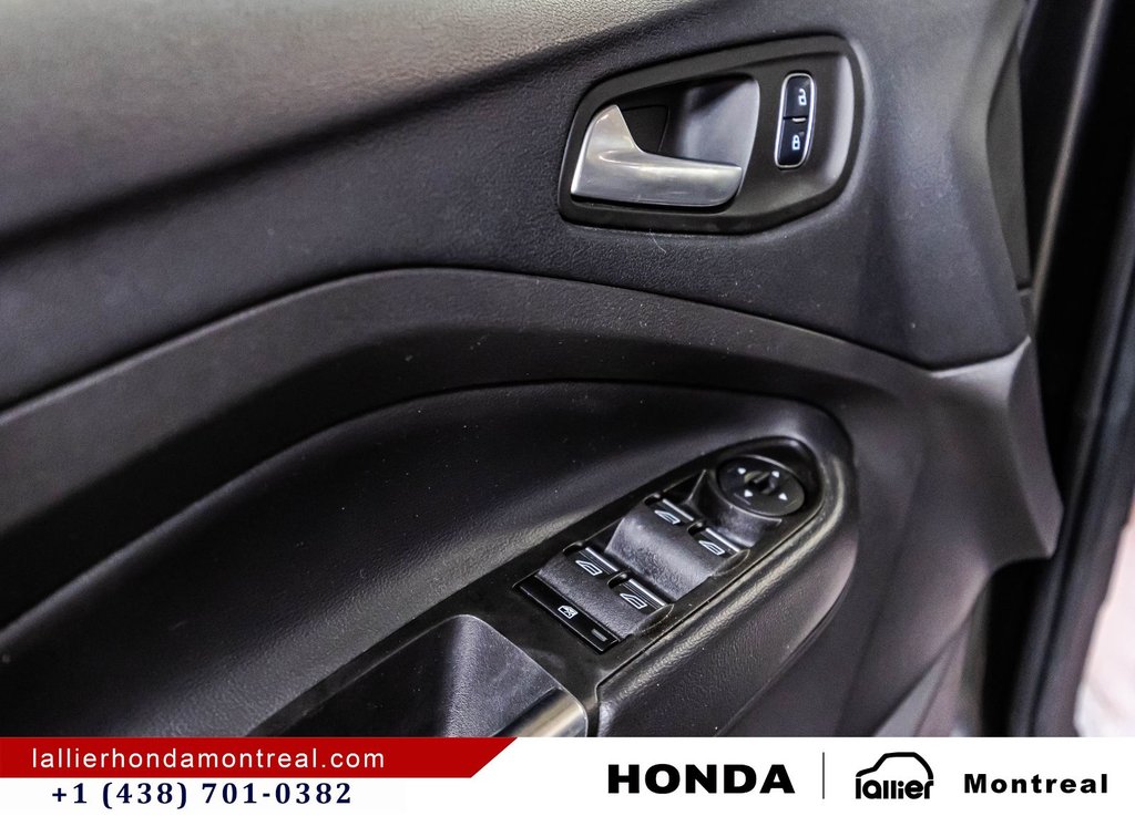 2017 Ford Escape SE in Montréal, Quebec - 11 - w1024h768px