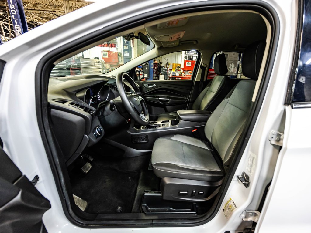 2018 Ford Escape SE in , Quebec - 18 - w1024h768px