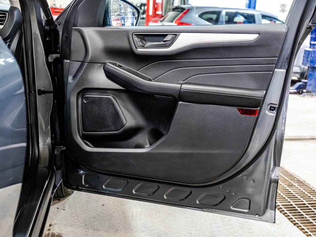 Ford Escape SE 2022 à , Québec - 16 - w1024h768px