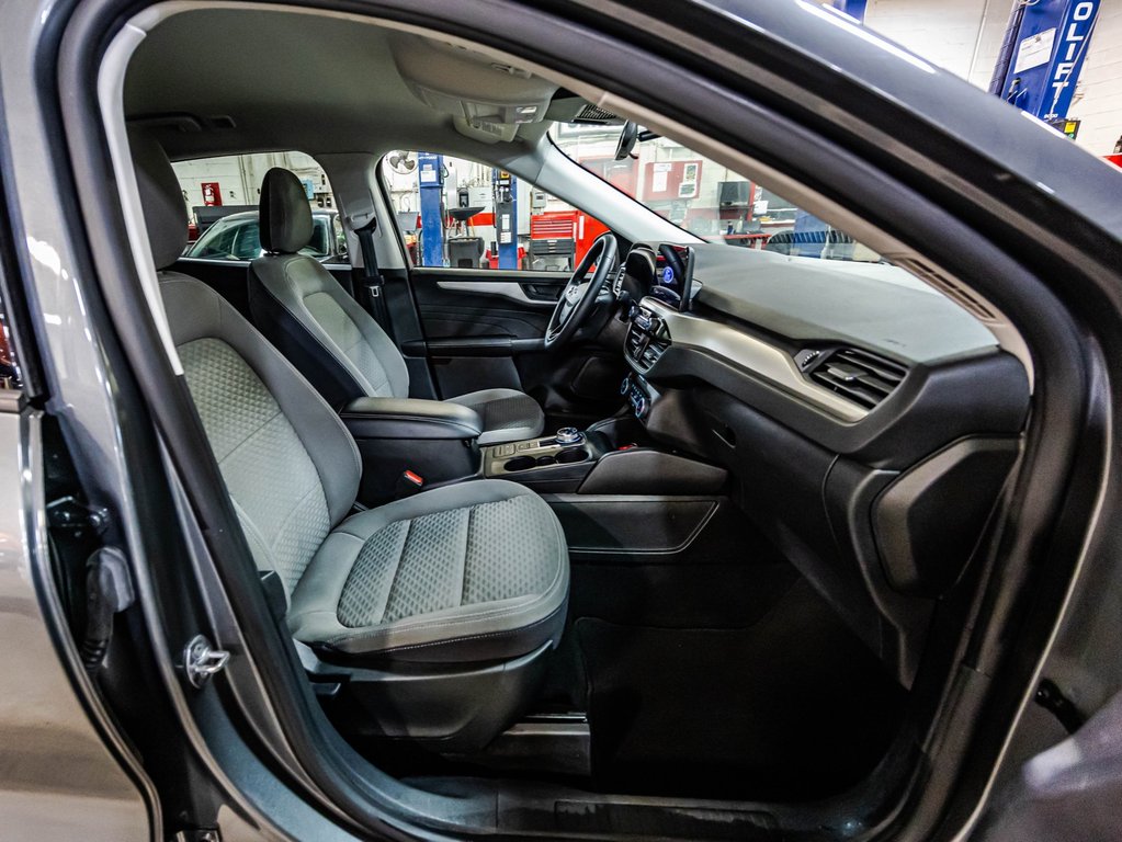 Ford Escape SE 2022 à , Québec - 17 - w1024h768px