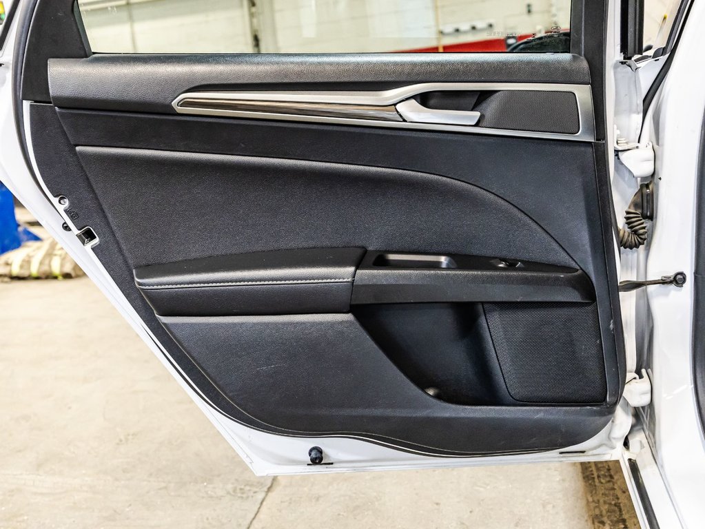 Ford Fusion Energi SEL 2019 à Montréal, Québec - 12 - w1024h768px