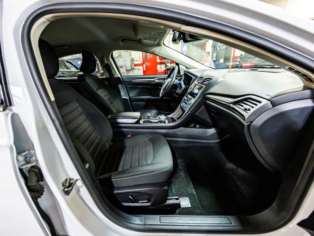 Ford Fusion Energi SEL 2019 à Montréal, Québec - 17 - w1024h768px