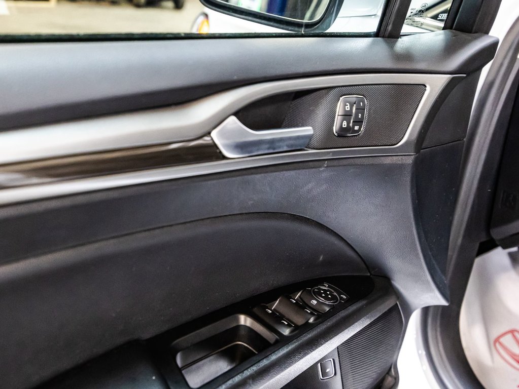 Ford Fusion Energi SEL 2019 à Montréal, Québec - 11 - w1024h768px