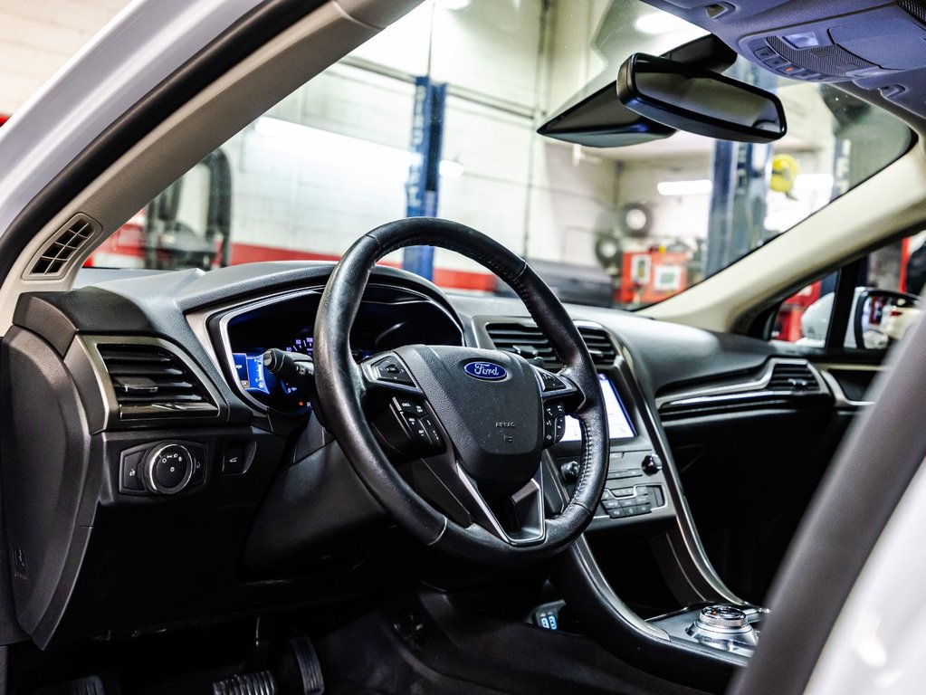 Ford Fusion Energi SEL 2019 à Montréal, Québec - 19 - w1024h768px