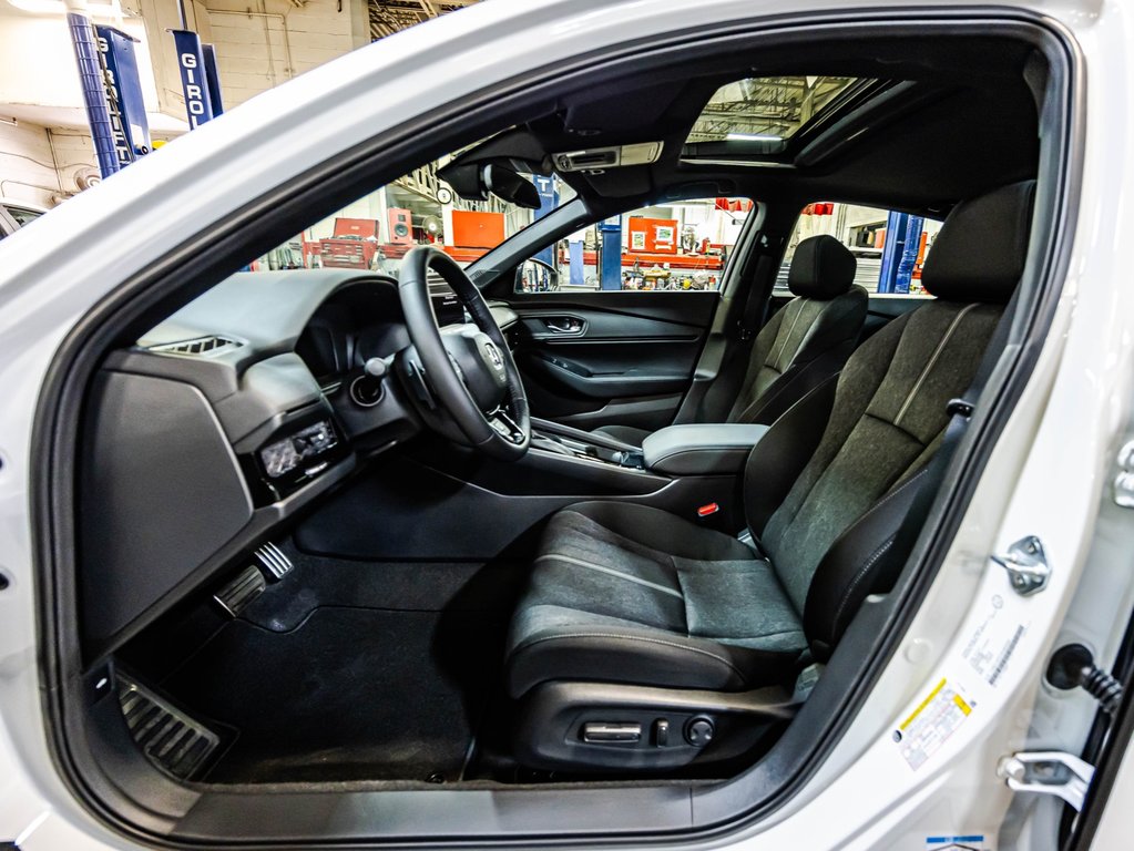 2024 Honda Accord Hybrid Sport in Montréal, Quebec - 19 - w1024h768px