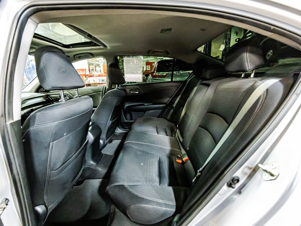 2015 Honda Accord Sport in Montréal, Quebec - 12 - w1024h768px