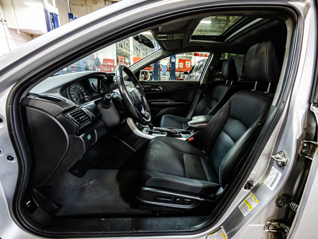 2015 Honda Accord Sport in Montréal, Quebec - 18 - w1024h768px