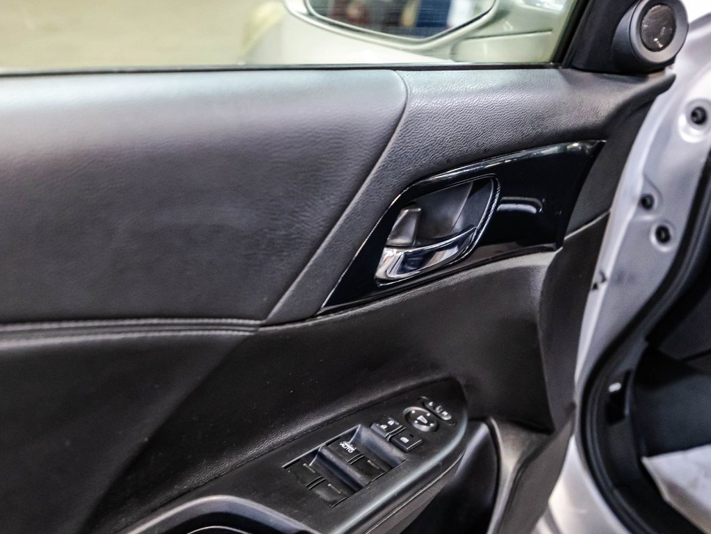 2015 Honda Accord Sport in Montréal, Quebec - 10 - w1024h768px