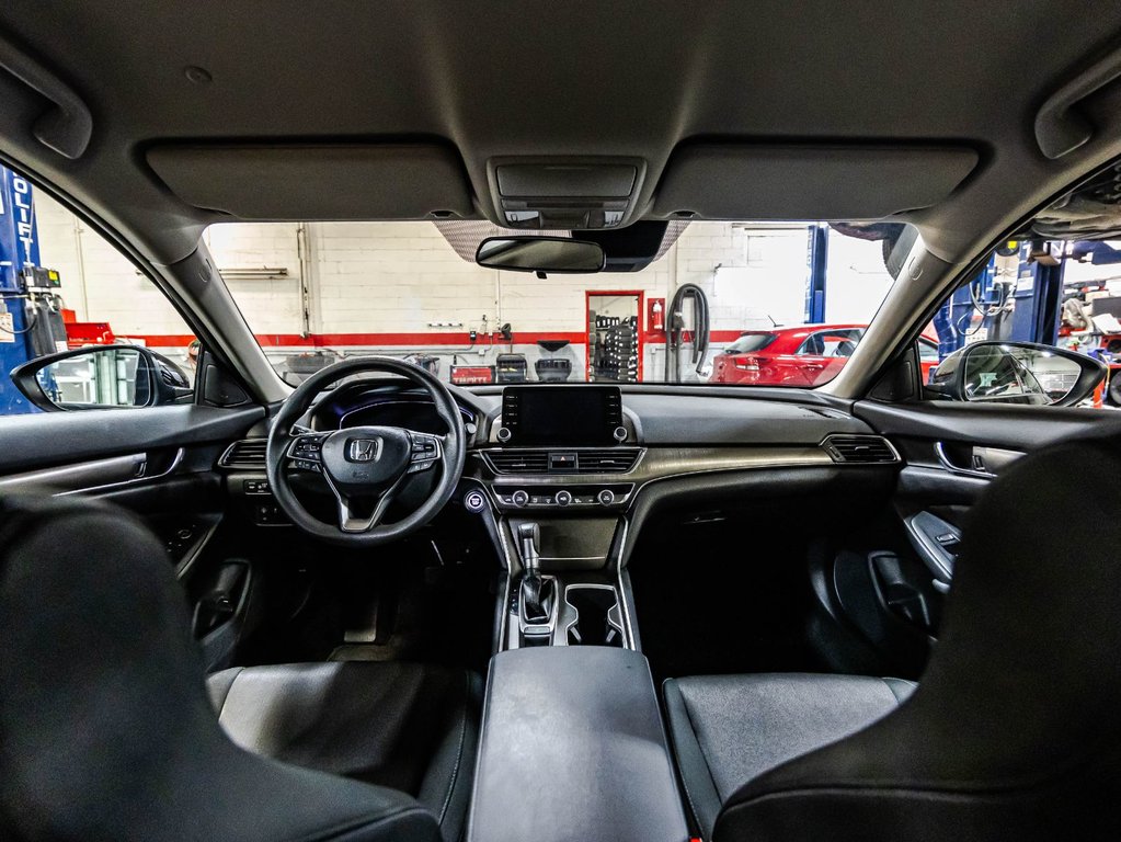 2020 Honda Accord LX in Montréal, Quebec - 14 - w1024h768px