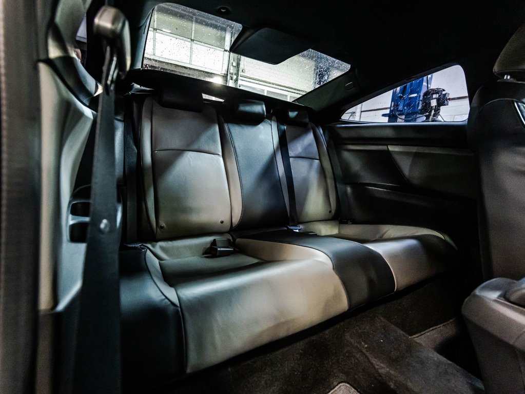 2016 Honda Civic Coupe Touring in Montréal, Quebec - 17 - w1024h768px