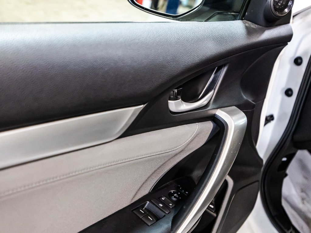 2018 Honda Civic Coupe EX-T in , Quebec - 12 - w1024h768px