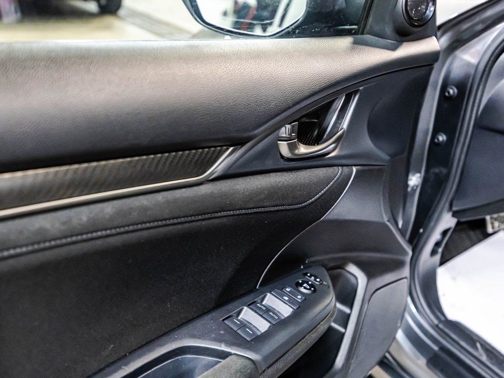 2017 Honda Civic Hatchback Sport in , Quebec - 12 - w1024h768px