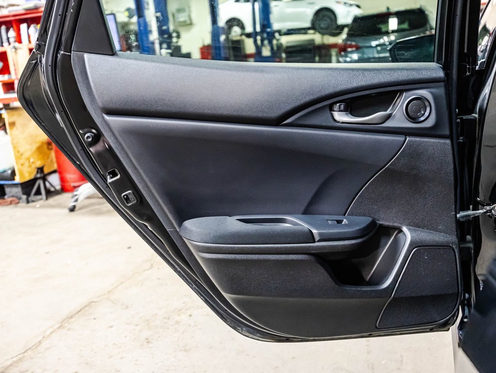 2018 Honda Civic Hatchback LX in , Quebec - 12 - w1024h768px