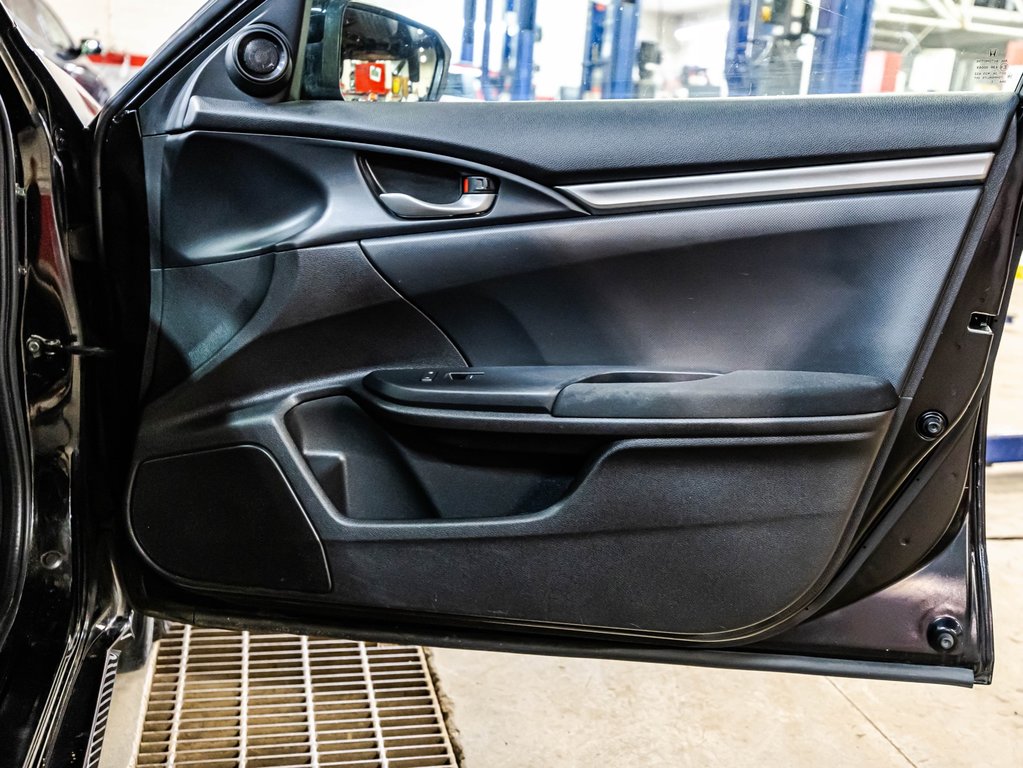 2018 Honda Civic Hatchback LX in , Quebec - 16 - w1024h768px