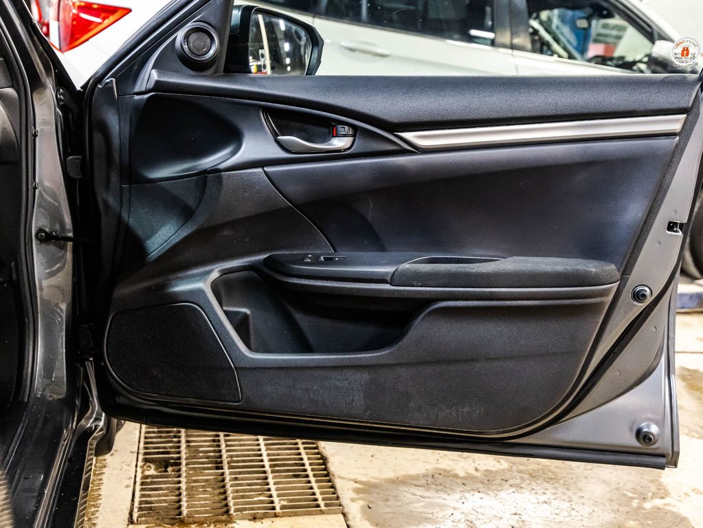 Honda Civic Hatchback LX 2019 à Montréal, Québec - 13 - w1024h768px