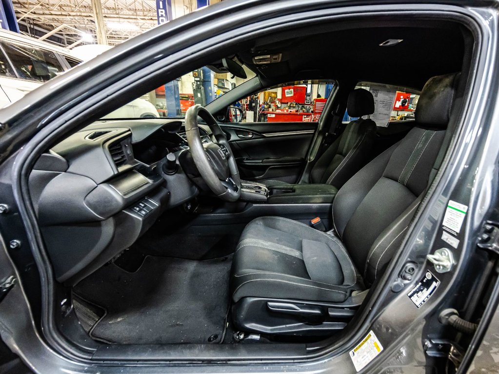 Honda Civic Hatchback LX 2019 à Montréal, Québec - 15 - w1024h768px
