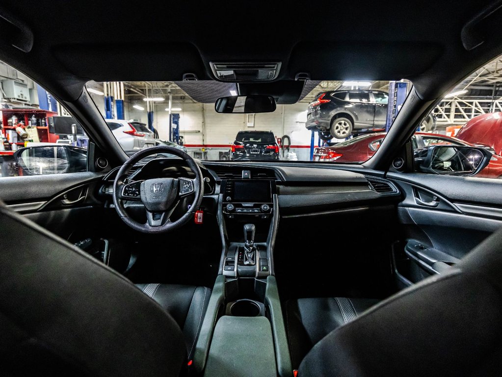 Honda Civic Hatchback LX 2020 à , Québec - 14 - w1024h768px