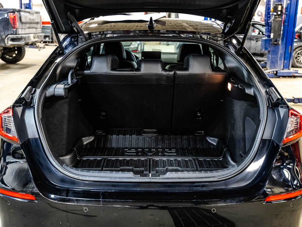 2023 Honda Civic Hatchback Sport Touring in Montréal, Quebec - 16 - w1024h768px