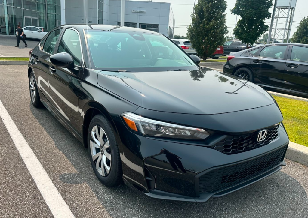 2025  CIVIC LX LX DEMO in , Quebec - 2 - w1024h768px