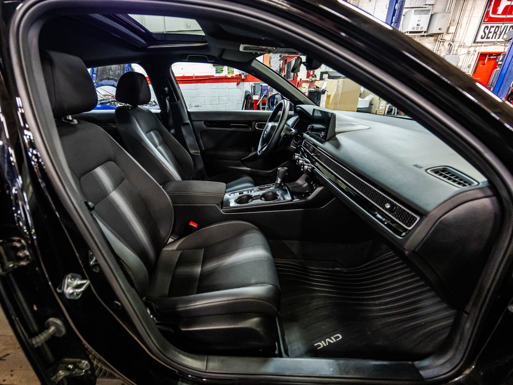 2025 Honda Civic Sedan Hybrid Sport in Montréal, Quebec - 17 - w1024h768px