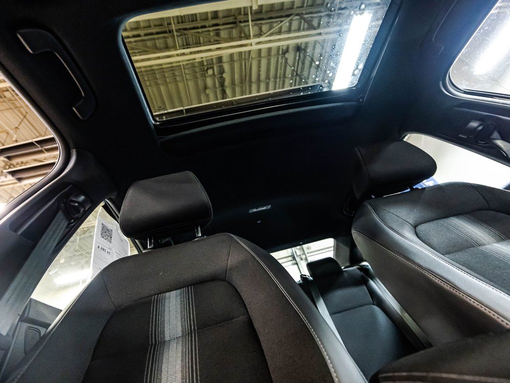 2025 Honda Civic Sedan Hybrid Sport in Montréal, Quebec - 18 - w1024h768px