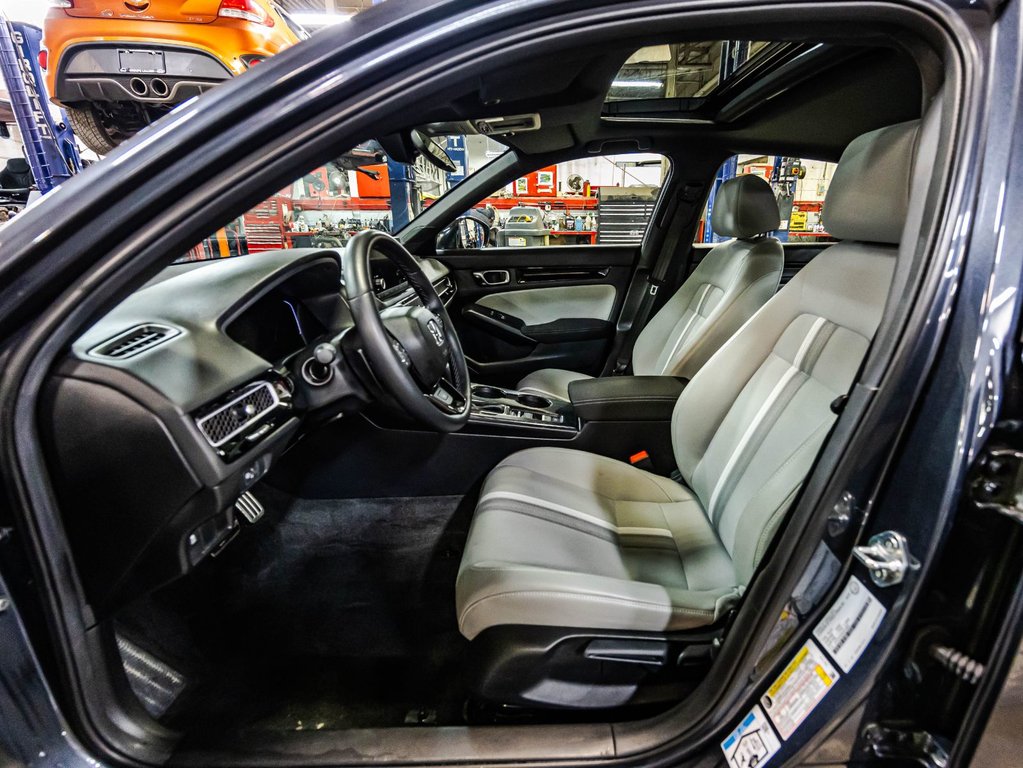 Honda Civic Sedan Hybrid SPORT 2025 à , Québec - 19 - w1024h768px