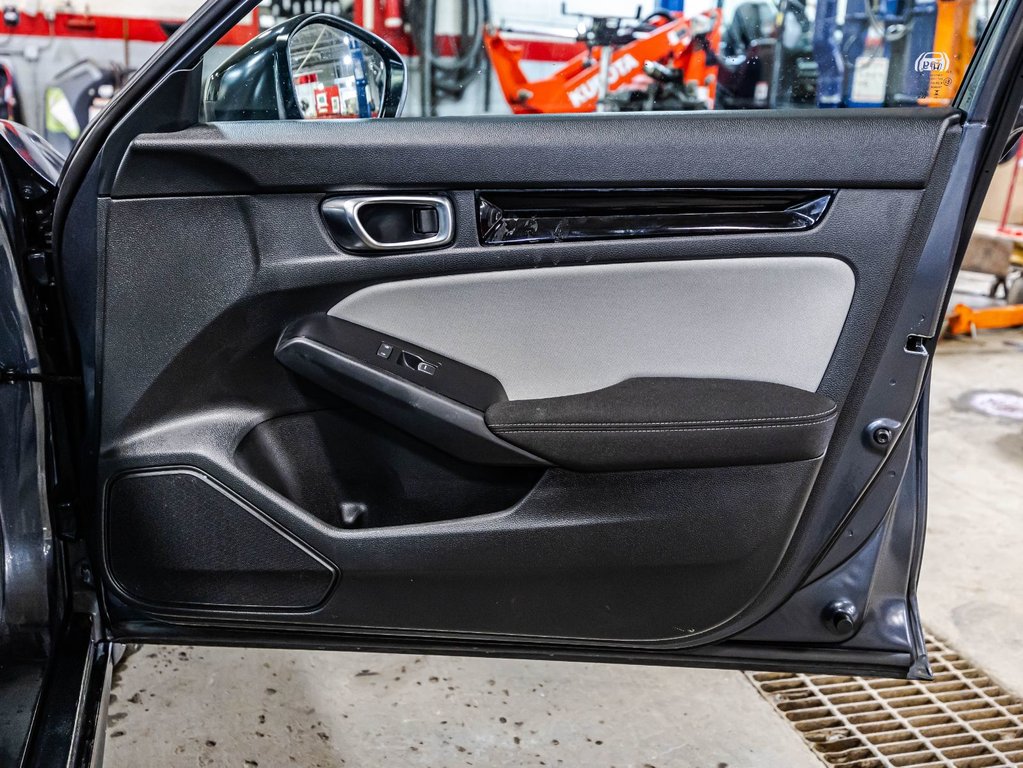 Honda Civic Sedan Hybrid SPORT 2025 à , Québec - 16 - w1024h768px