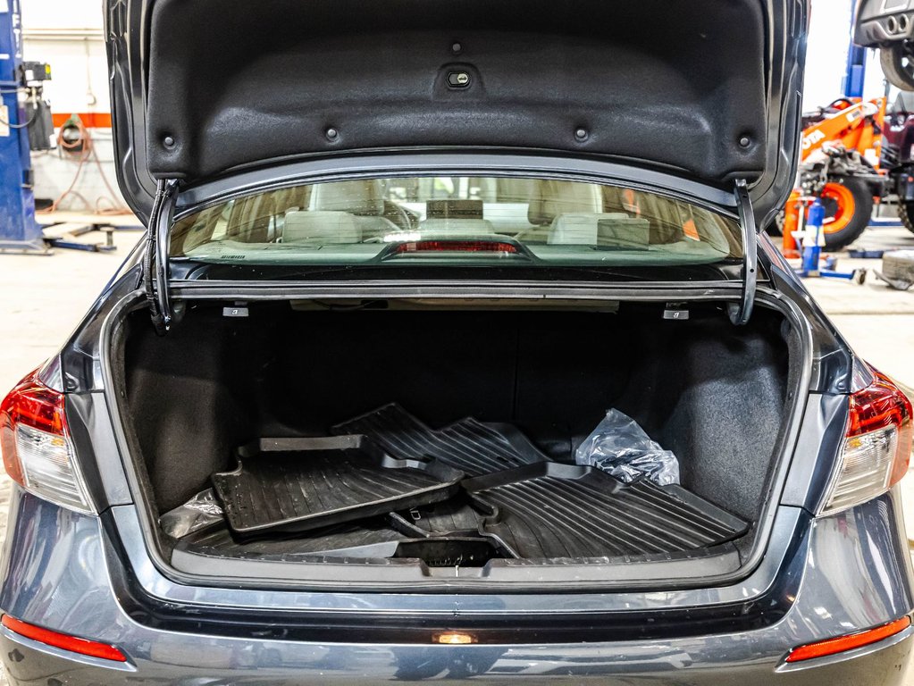 Honda Civic Sedan Hybrid SPORT 2025 à , Québec - 15 - w1024h768px