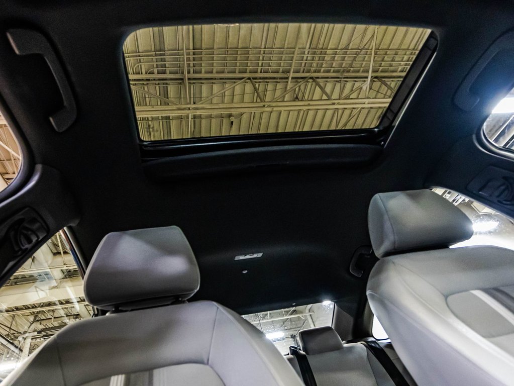 Honda Civic Sedan Hybrid SPORT 2025 à , Québec - 18 - w1024h768px